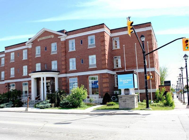 The Champlain Waterfront Hotel Ascend Hotel Collection Orillia Exterior foto